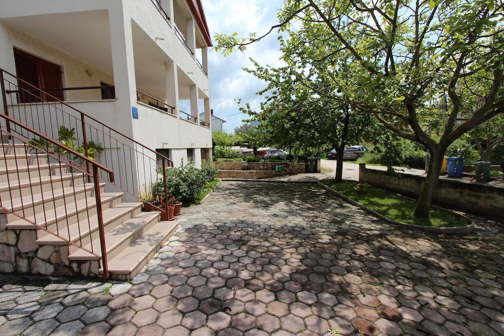 Rooms And Apartment Sanja Rovinj Exterior photo