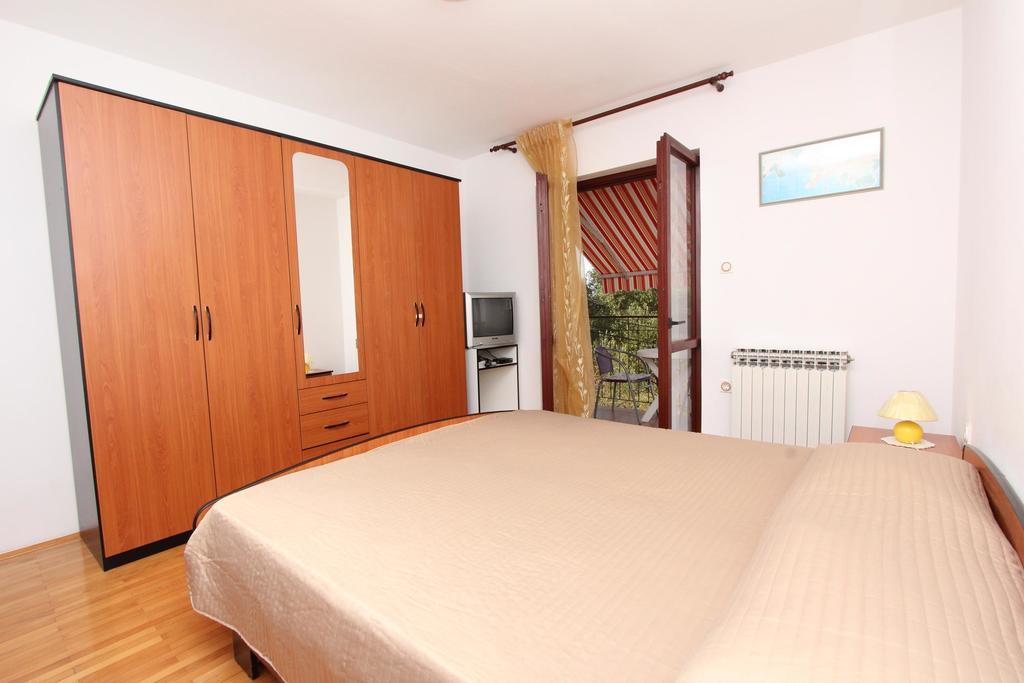 Rooms And Apartment Sanja Rovinj Exterior photo
